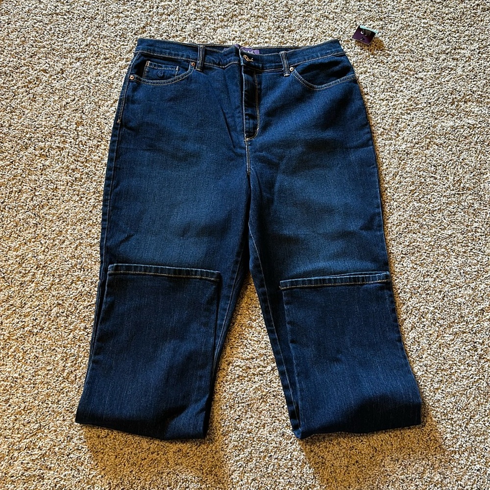 NWT flawless flex jeans by Gloria Vanderbilt